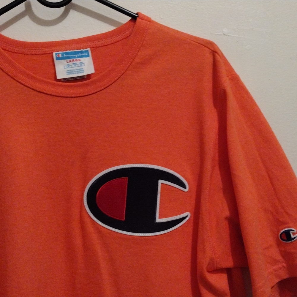 Short Sleeve Champion Tee ....